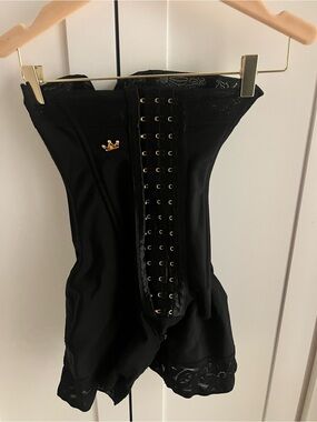 Black Hook-and-Eye Waist Trainer Shapewear